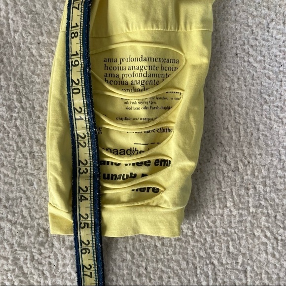 Matching Oversized Embroidered Elephant Shirt & Capris Leggings Yellow Large - Picture 11 of 15